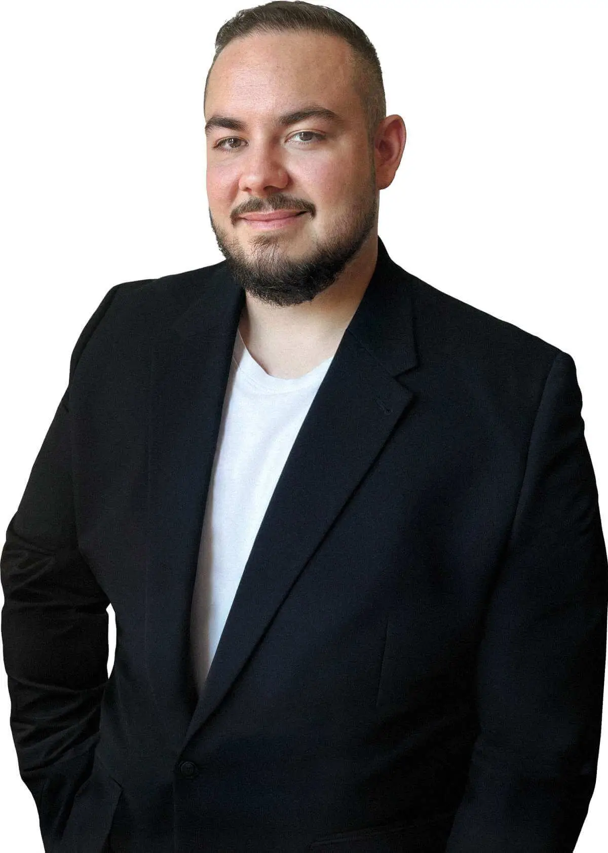 Portrait von Hörakustik-Meister Florian Wiesner, Inhaber von Aura Hörgeräte in Stuttgart. Ihr Experte für persönliche Hörberatung, kostenlose Hörtests und individuelle Hörsysteme.